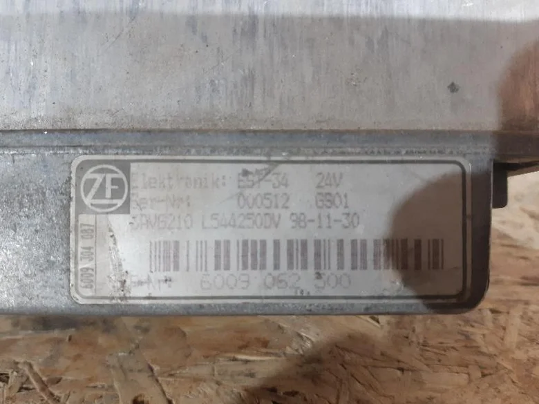 Electronic control unit for LIEBHERR L544