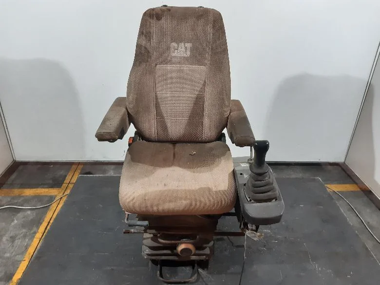 Siège pour CATERPILLAR M312