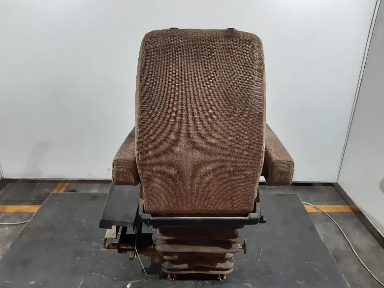 Siège pour CATERPILLAR M312