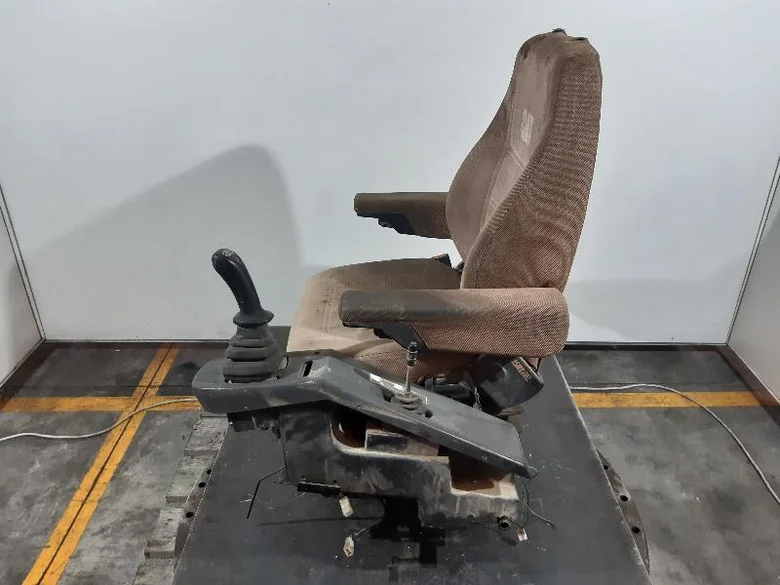 Siège pour CATERPILLAR M312