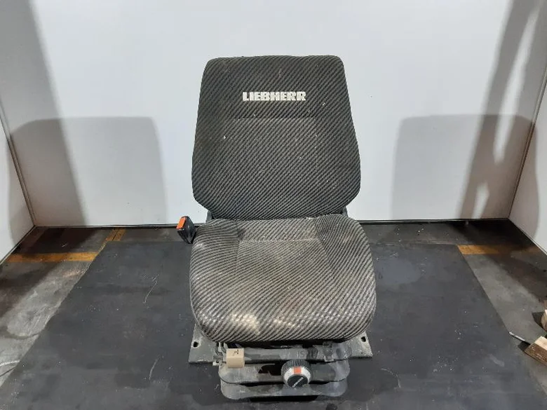 Siège pour LIEBHERR LR632