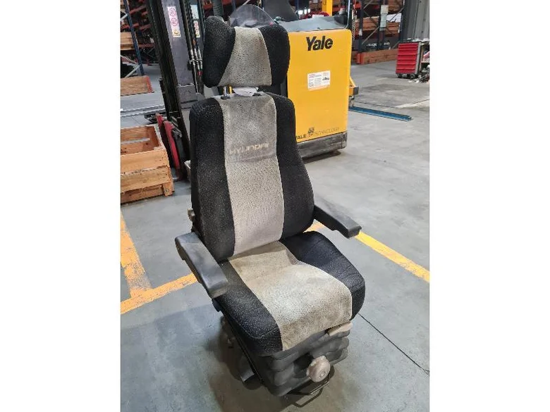 Siège pour HYUNDAI R210NLC-7