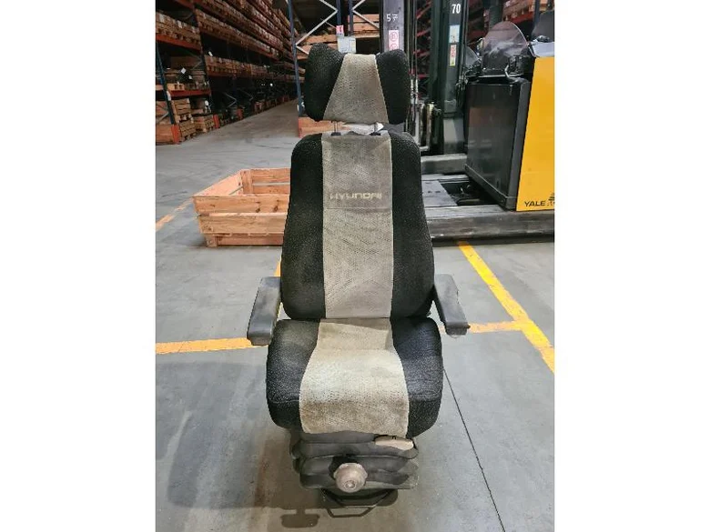 Siège pour HYUNDAI R210NLC-7
