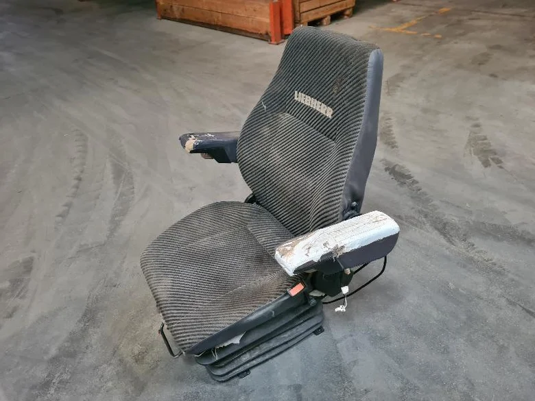 Asiento para LIEBHERR R914C