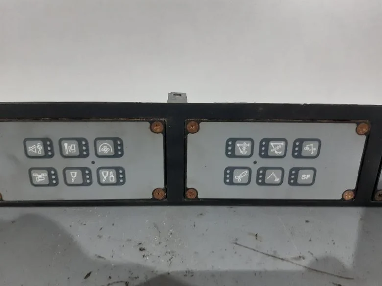Dashboard for LIEBHERR R916LC