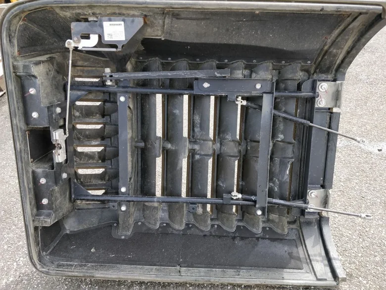 Hood for LIEBHERR R920
