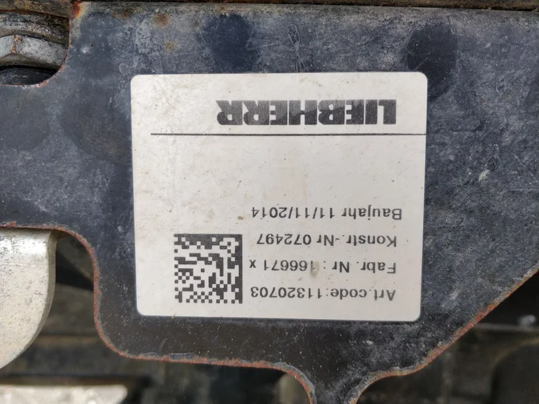 Hood for LIEBHERR R920