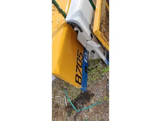 Porte de compartiment pour LIEBHERR R920