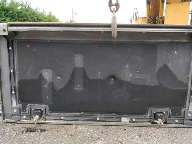 Porte de compartiment pour LIEBHERR R920