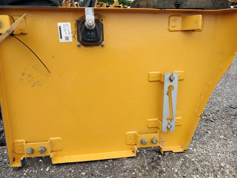 Porte de compartiment pour LIEBHERR R920