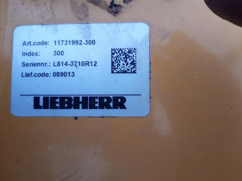 Porte de compartiment pour LIEBHERR R920
