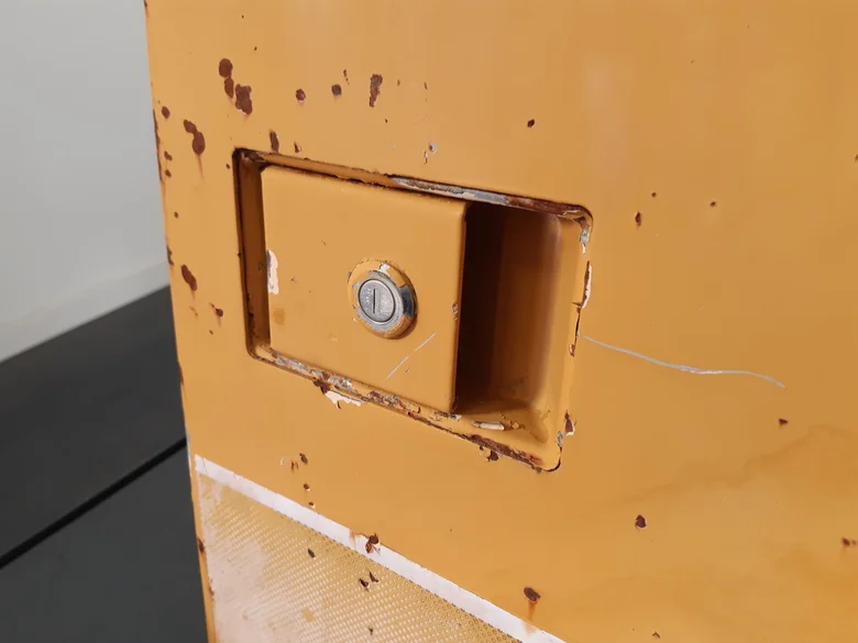 Puerta de compartimento para CASE 9046