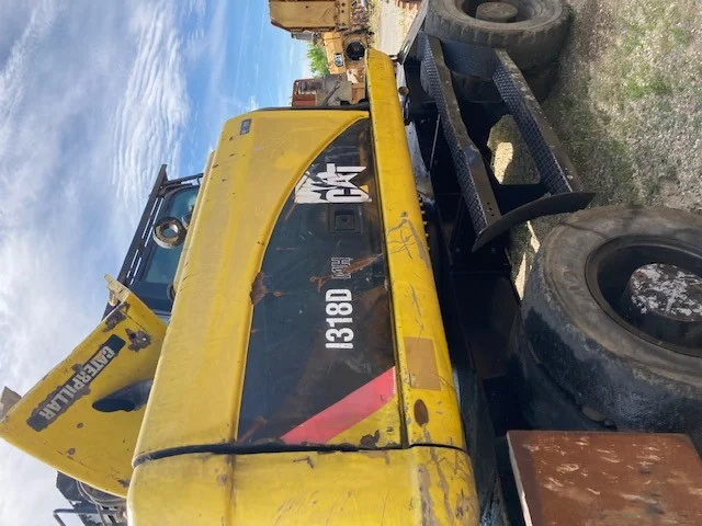 Puerta de compartimento para CATERPILLAR M318D