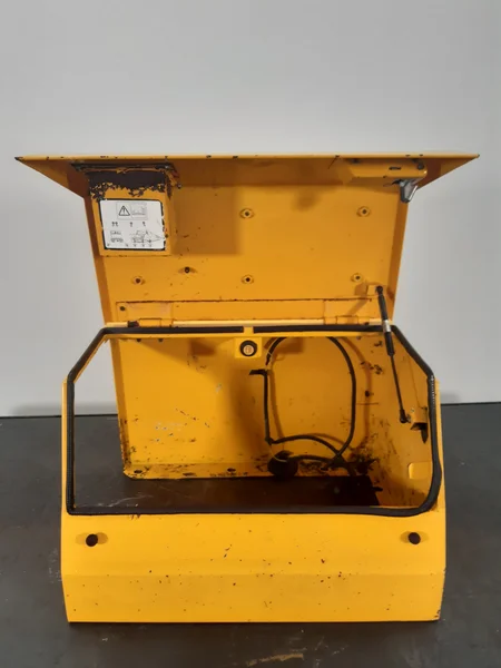 Trunk for JCB JS330XD