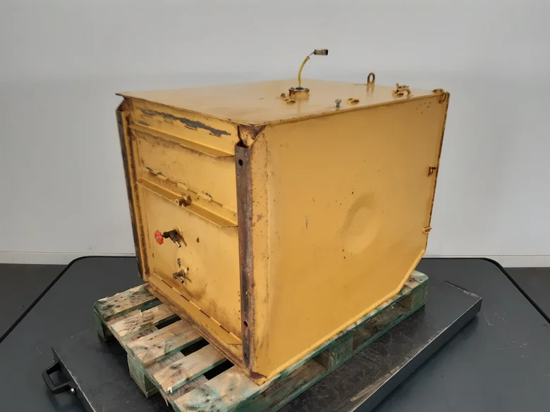 Réservoir carburant pour CATERPILLAR 325DLN