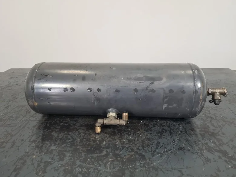 Fuel tank for VOLVO A25F