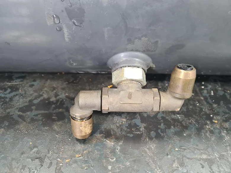 Fuel tank for VOLVO A25F