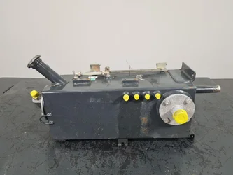 Réservoir hydraulique pour KOMATSU PC26MR-3
