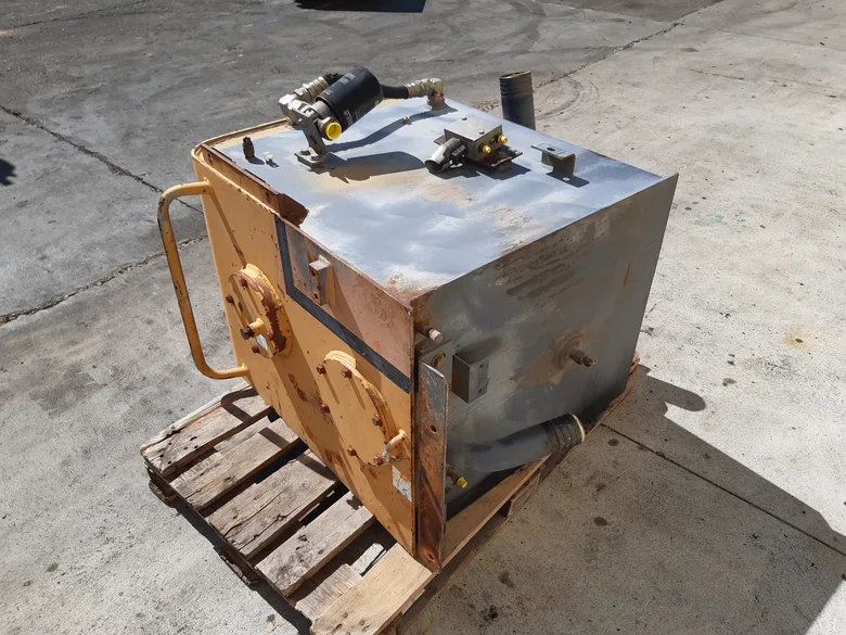 Réservoir hydraulique pour CASE 9046