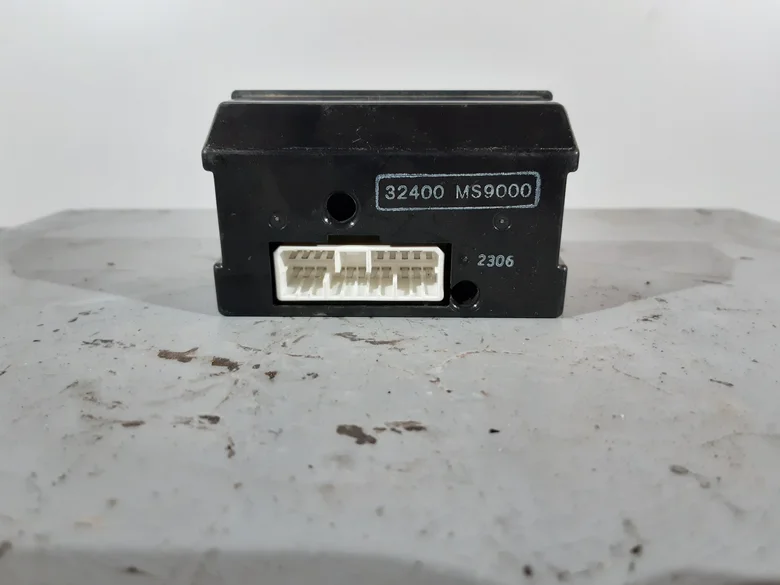 CLAVIER COMMANDE PHARES/ESSUI GLACE