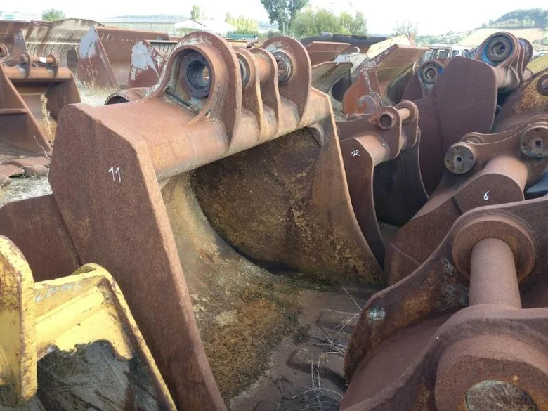 Standard bucket for LIEBHERR R954B