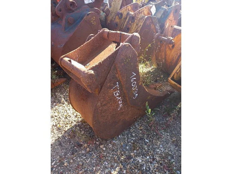 Godet tranchée pour TAKEUCHI TB175