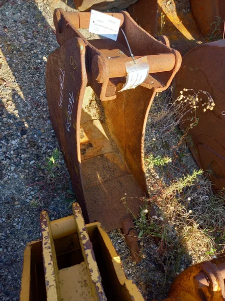 Godet tranchée pour TAKEUCHI TB175