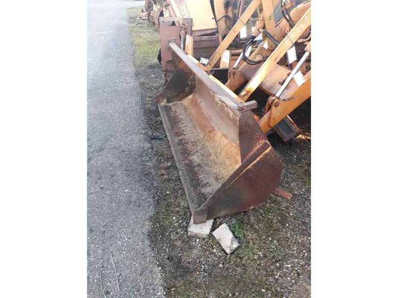 Loader bucket for CASE 580G