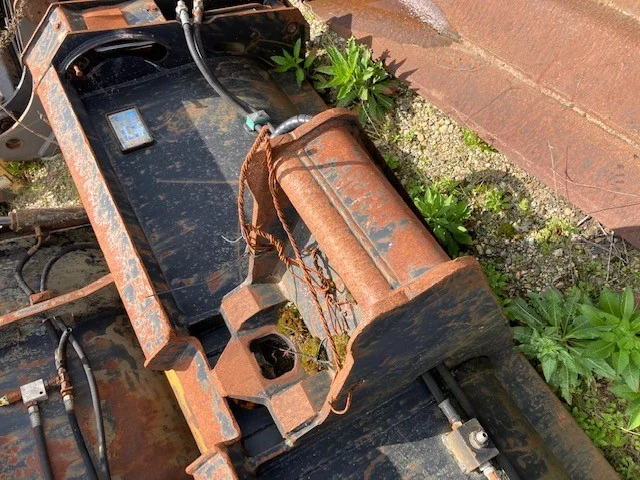 Multi-purpose-bucket for MECALAC 12MTX