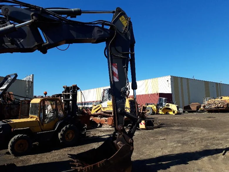 Arm for VOLVO EC180BLC