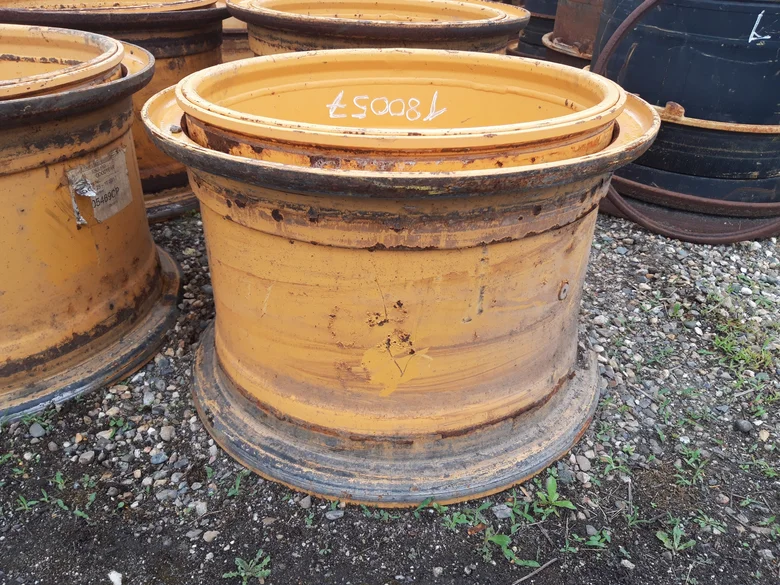 Rim for LIEBHERR L534