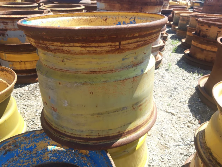 Llanta para KOMATSU PW110-1