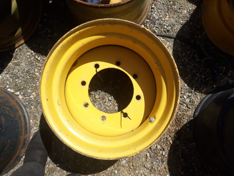 Jante pour KOMATSU PW98MR-8