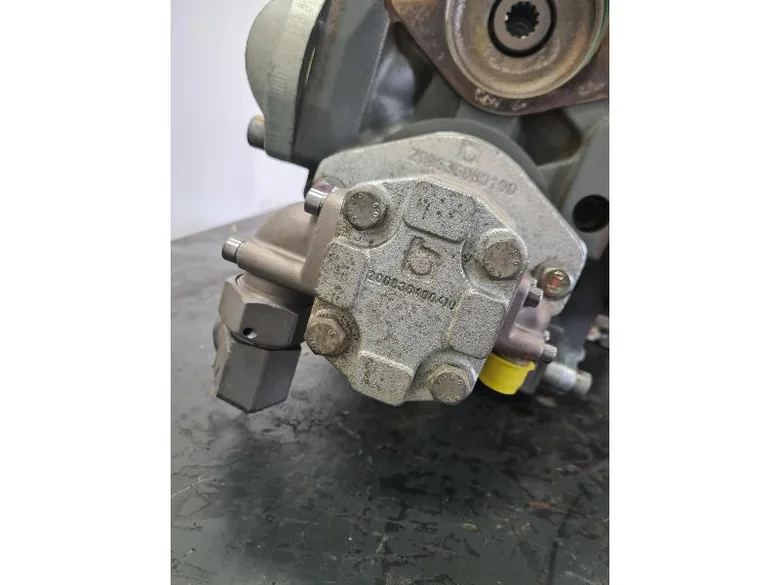 Pompe hydraulique secondaire pour LIEBHERR R926COMP