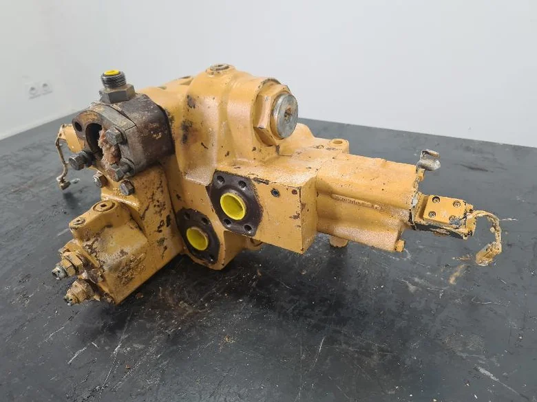 Hydraulic distributor for CATERPILLAR 769D