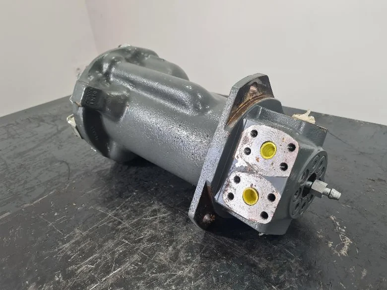 Swivel joint for LIEBHERR R926COMP