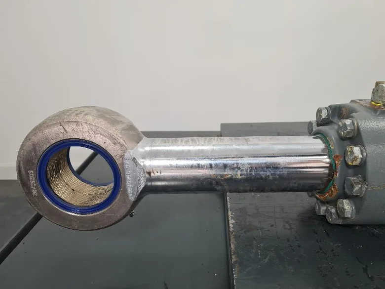 Cilindro de pluma para LIEBHERR R926COMP