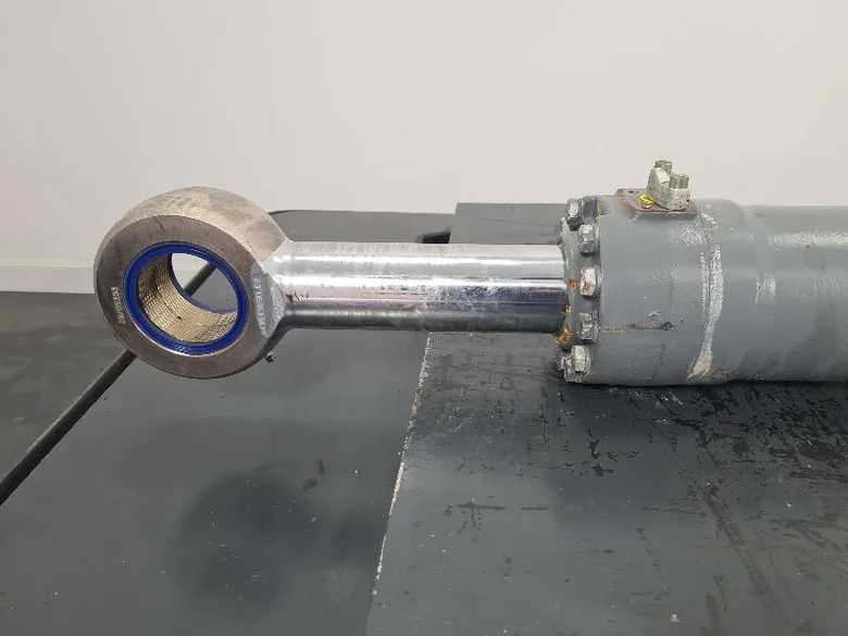 Vérin de flèche pour LIEBHERR R926COMP