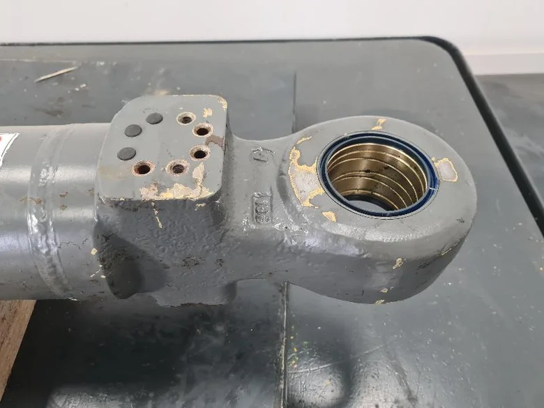Cilindro de cucharón para LIEBHERR R926COMP