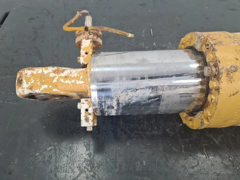 Suspension cylinder for CATERPILLAR 769D