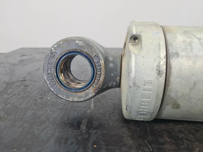 Cilindro de elevación de hoja para LIEBHERR R926COMP