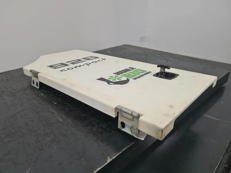 Compartment door for LIEBHERR R926COMP
