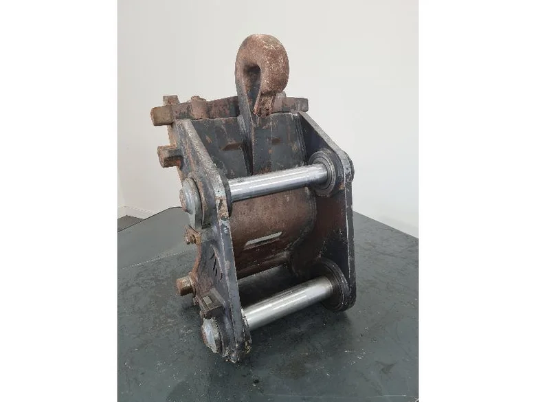 Quick coupler for LIEBHERR R926COMP