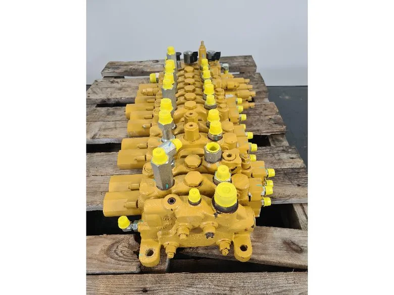Hydraulic distributor for CATERPILLAR 308E2CR