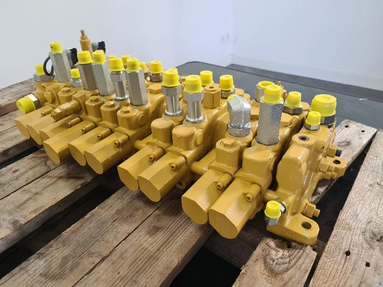 Hydraulic distributor for CATERPILLAR 308E2CR