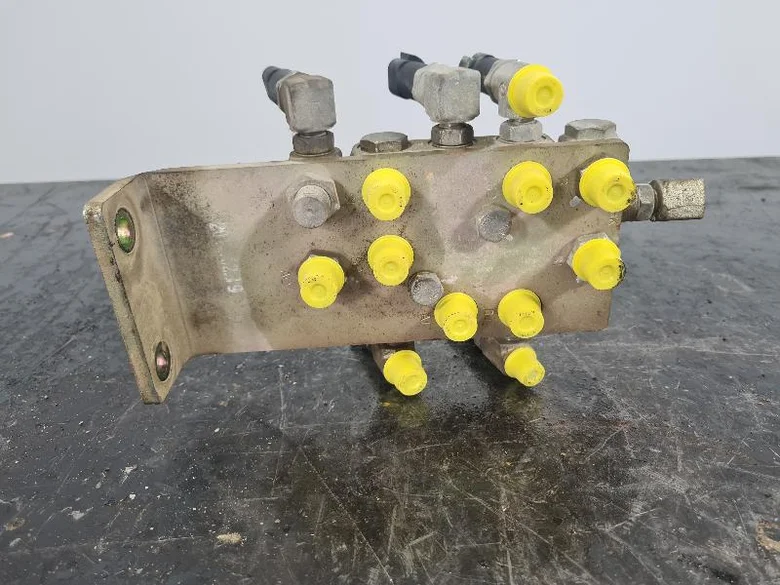 Hydraulic distributor for VOLVO ECR235DL