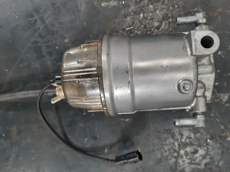 FILTRE SEPARATEUR EAU/CARBURANT