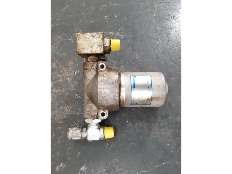 SUPPORT+FILTRE HYDRAULIQUE