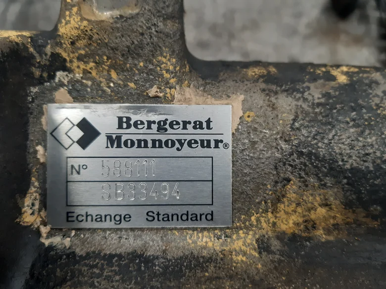 Swivel joint for CATERPILLAR M320