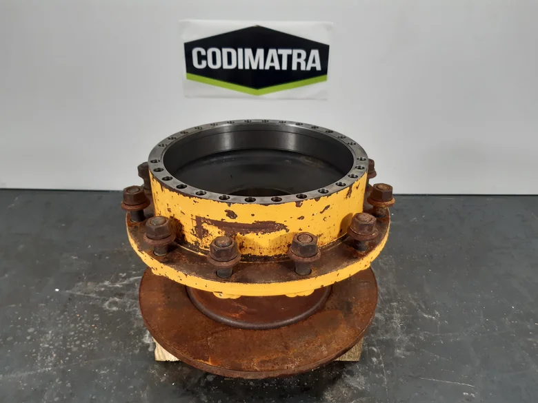 Wheel hub for VOLVO A25E